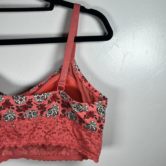 Torrid Curve Bra Size Large Lace Sugar Skulls Roses **FLAW** - Picture 8 of 16